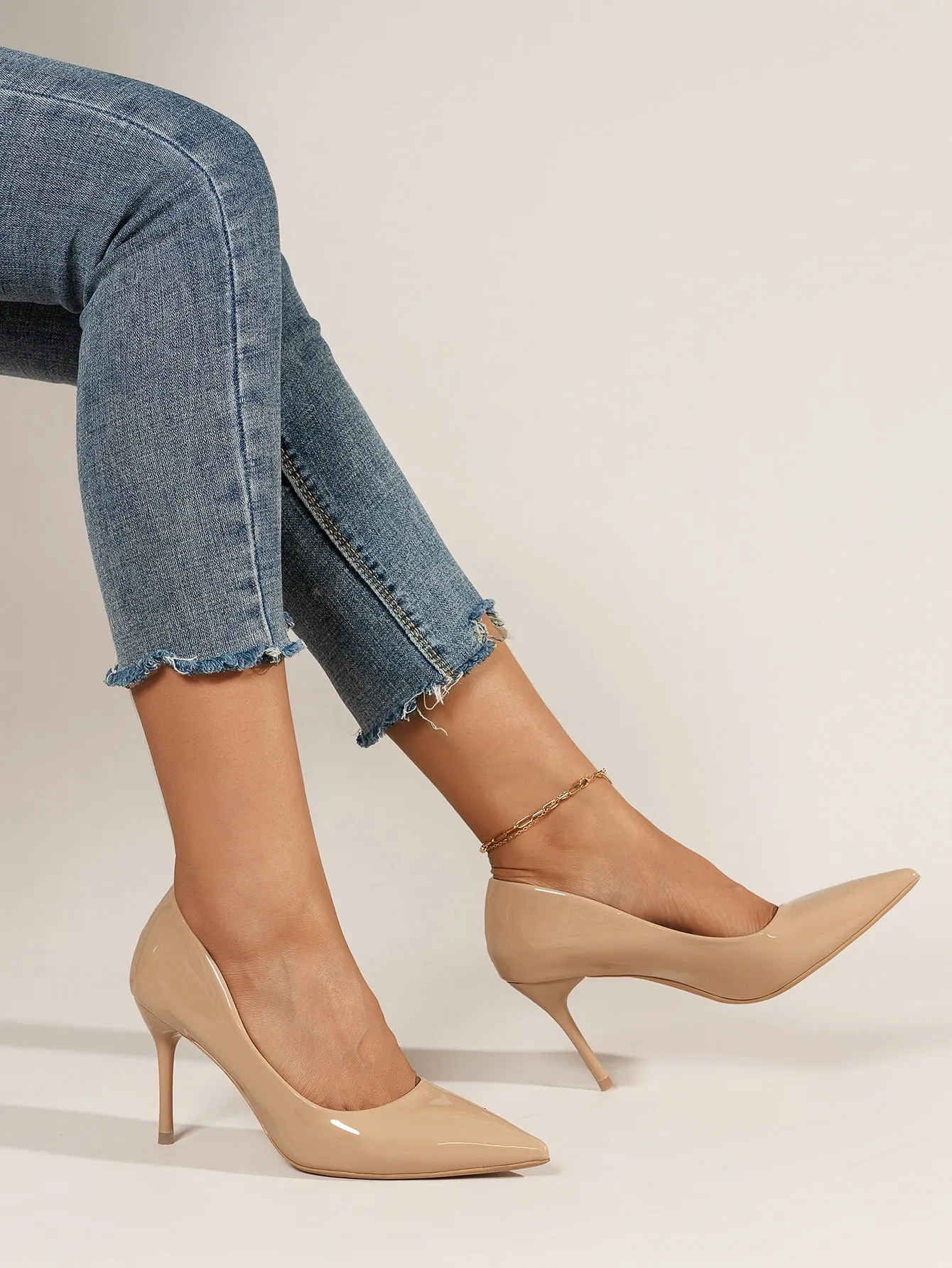 Stylish Pointed Toe Pumps